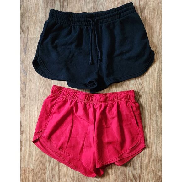 2 Pair Womens Shorts Size Large Athletic Lounge Wear Black Red Pockets - Picture 1 of 6